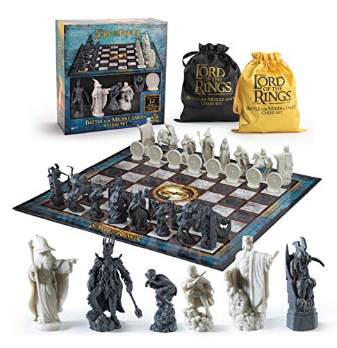 ボードゲーム 英語 アメリカ The Noble Collection The Lord of The Rings - Chess Set: Battle for Midd