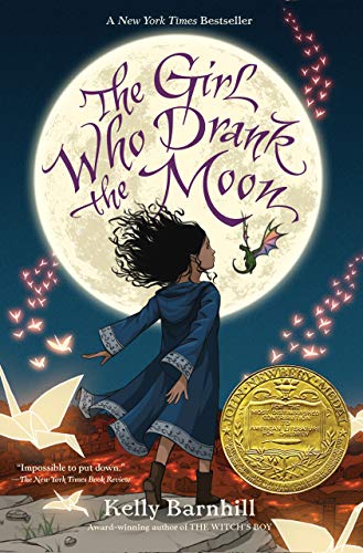 海外製絵本 知育 英語 The Girl Who Drank the Moon (Winner of the 2017 Newbery Medal)