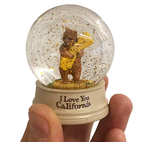 スノーグローブ 雪 置物 California Bear Hug Mini Snow Globe