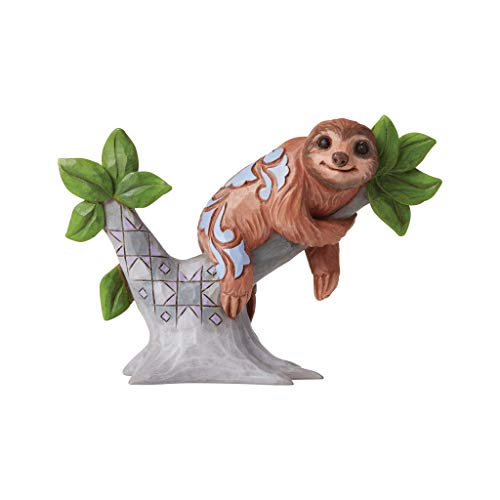 エネスコ Enesco 置物 インテリア Enesco Jim Shore Heartwood Creek Sloth on Tree Miniature Figurine,